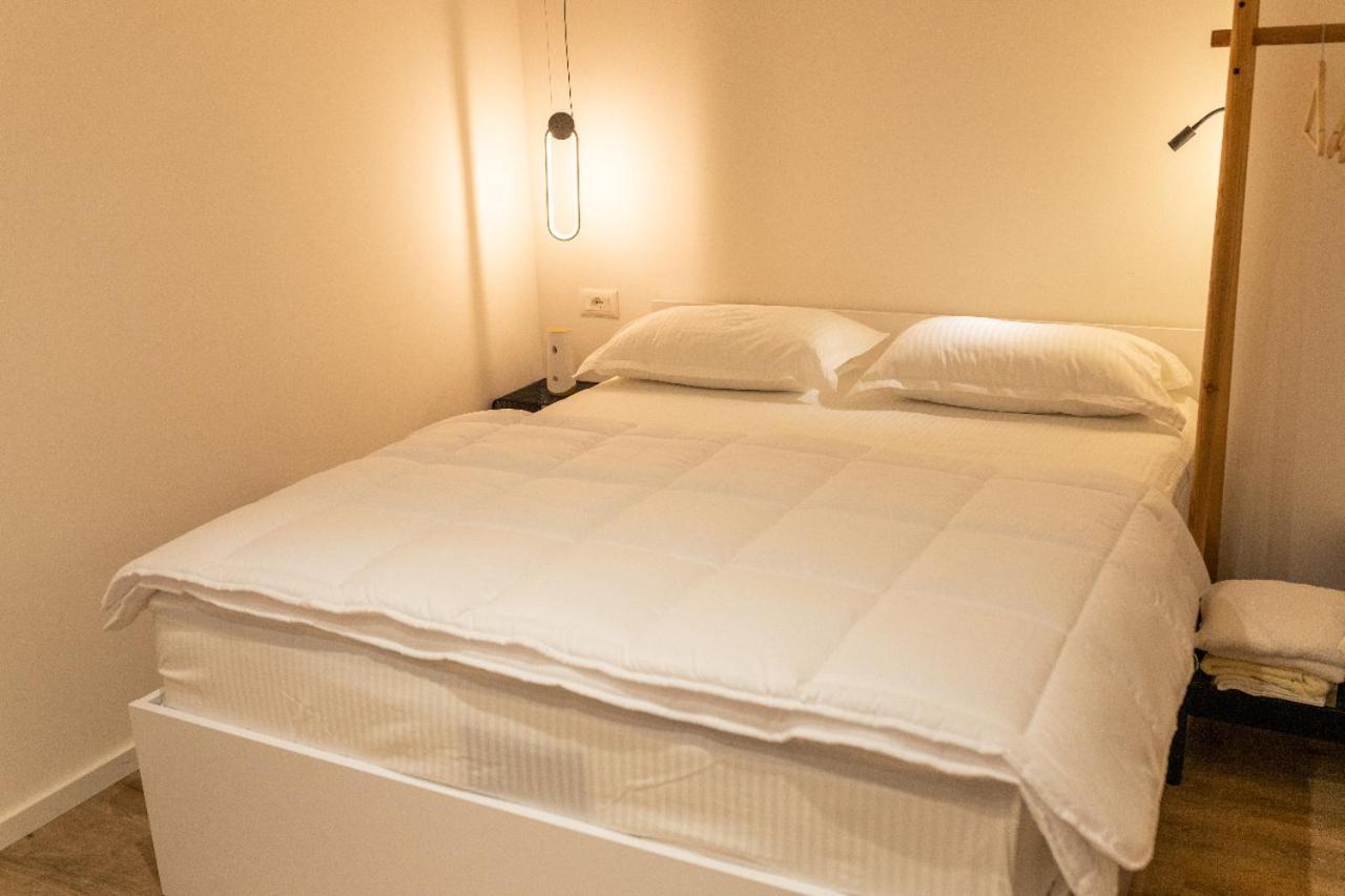 Blloku Studio Apartament Tirana Zewnętrze zdjęcie